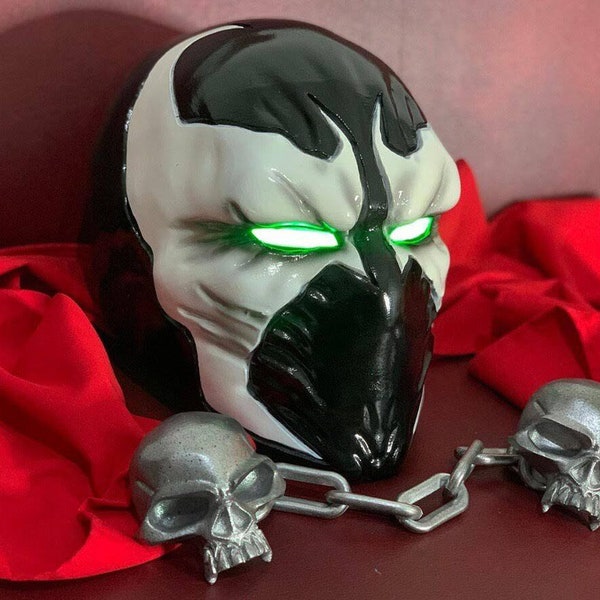 Spawn mask MK11 HQ Resin + Vampire skull chain