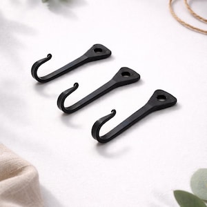 Black Hand Forged Blacksmith Horseshoe Nail Hook – Rustic Wall Hook, Handmade Iron Decor, Farmhouse Home Gift image 5