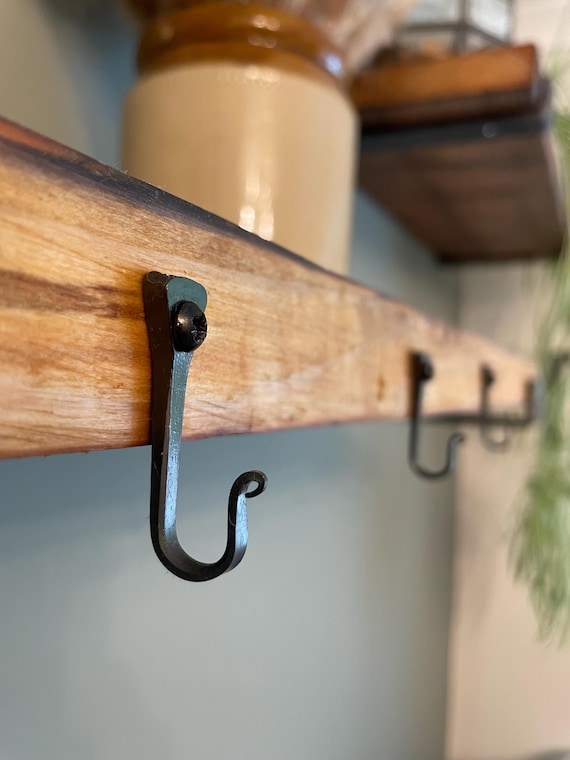 Black Hand Forged Blacksmith Horseshoe Nail Hook – Rustic Wall Hook, Handmade Iron Decor, Farmhouse Home Gift