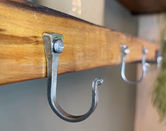 Silver Hand Forged Blacksmith Horseshoe Nail Hook – Rustic Hook for Coats, Towels, Keys, Jewellery, Pictures, Cups, Pots & Pans