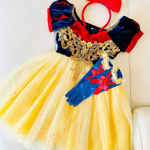 HOIZOSG Snow White Princess Dress For Girls – Costume With Cloak & Accessories For Birthday, Halloween, Christmas
