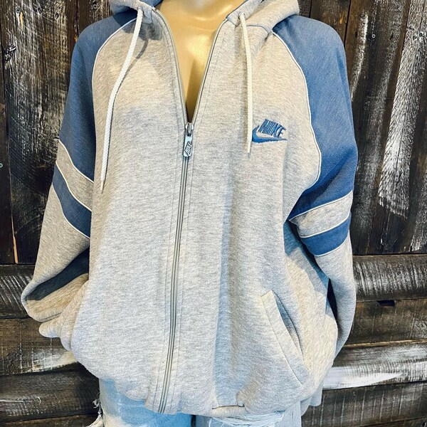 oversized vintage nike sweatshirt