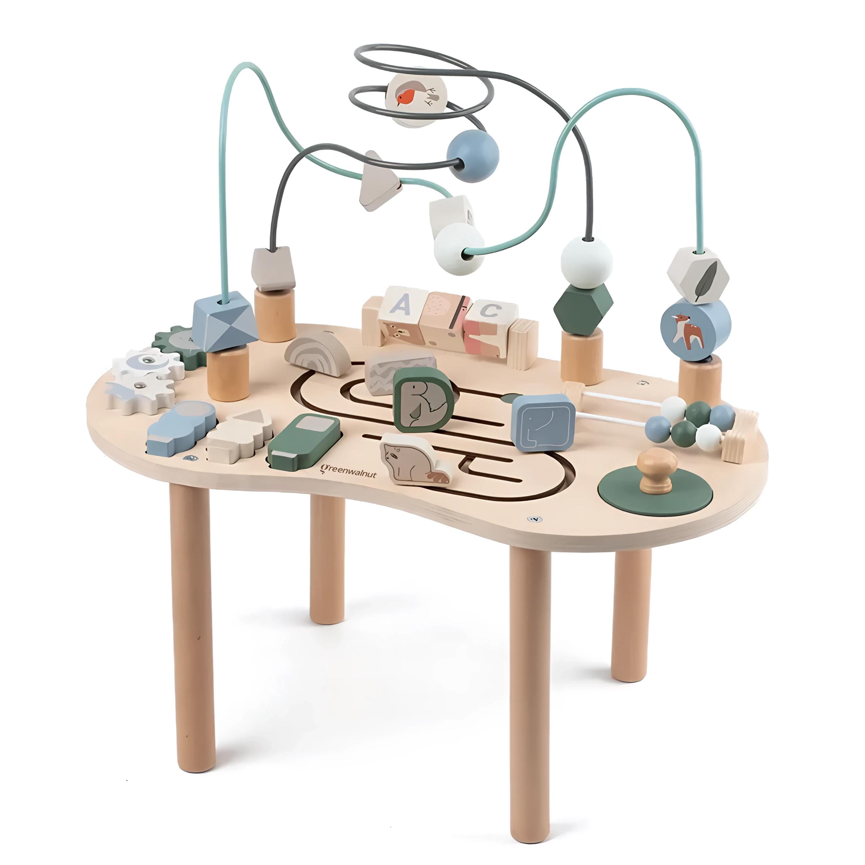 Test de la table d'activité bébé Hape en bois : éveil et motricité Test de la table d'activité bébé Hape en bois : éveil et motricité