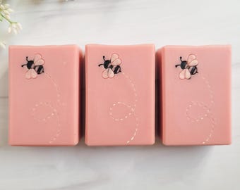 Honey Bee Themed Soap Bar, Gift Idea for Nature Lovers, Sweet Floral Citrus Aroma
