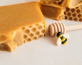 Honey Lemon Goat Milk Soap, Lavender Citrus Bath and Body Bar, Luscious and Rich Lather,  Creamy and Cozy Aroma, Thoughtful Gift Idea