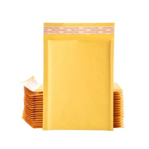 Lot of 100 Kraft Poly Bubble 4&quot;x8&quot; Bubble Lined Mailers Self Seal Padded Packaging Envelopes Peel and Seal Free Shipping