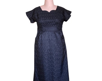 1950s Plus Size Dress | Vintage 50s Volup Black Embroidered Cocktail Dress | 1950s Vintage Curvy Black Dress | XL | Extra Large