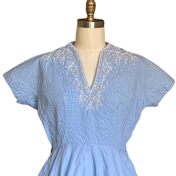 1950s Dress | Vintage 1950s Light Blue Pearls & R… - image 3