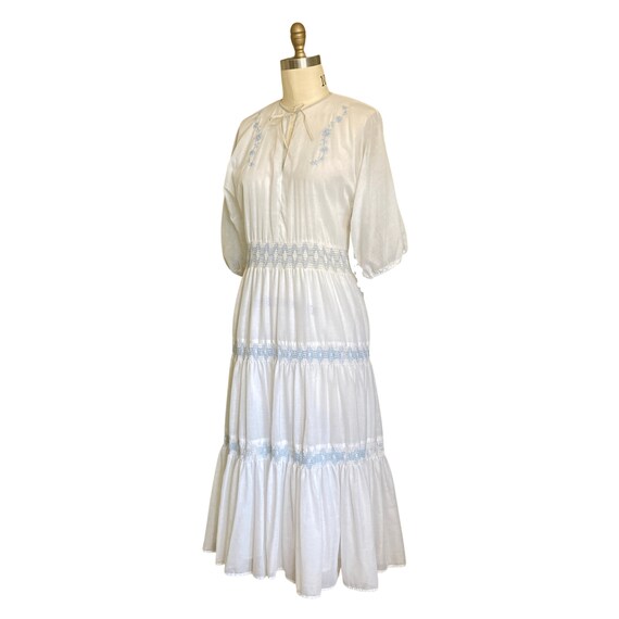 1970s Dress | Vintage 1970s White w/ Light Blue E… - image 2