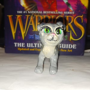 Warrior cats: Dovewing figurine