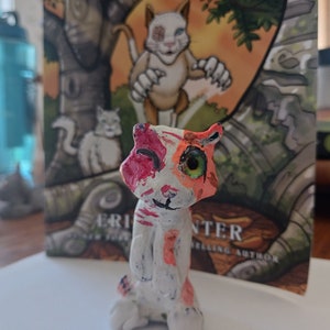 Warriors: Brightpaw &quot;brightheart&quot; clay figure