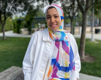 Colorful Waves Premium Chiffon Hijab – Stylish and Elegant Muslim Headscarf for Ramadan, Eid and all occasions.