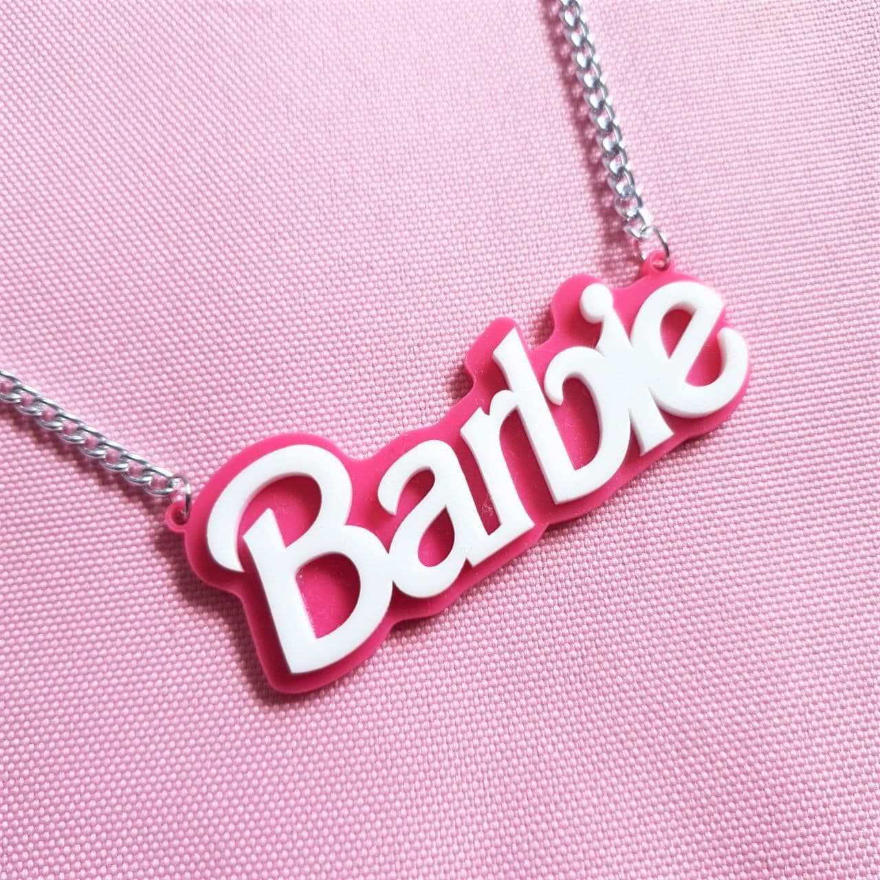 Pink barbie deals necklace