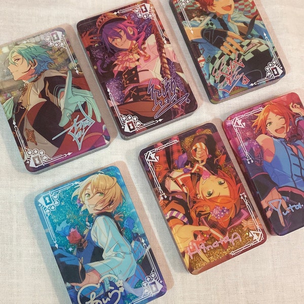 El elenco está formado por la actriz oficial de CN Shaker Colotta Ver. A