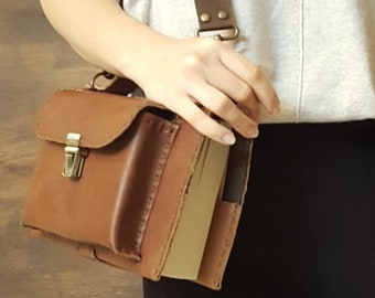 Leather, Book Read Bag, Carrier Cover, For Literature Lovers, To Book Club Member, Bookworm, Personalized Valentine's Day Gift, Him, Her