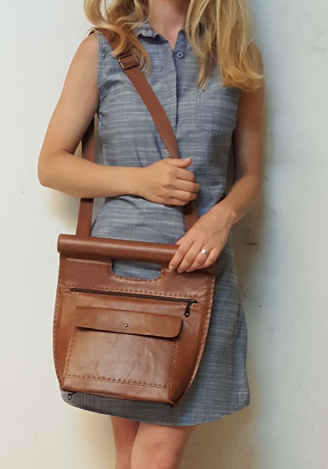 Convertible 4 in 1 Design Leather Women Bag. Cross, Shoulder  display picture 3