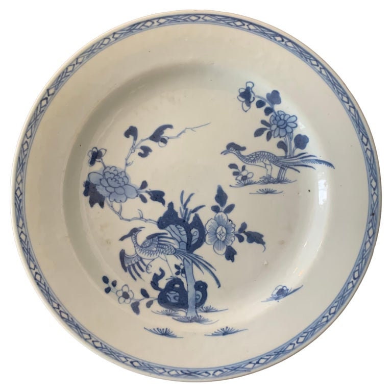 Assiette en Porcelaine Bleue et Blanche de La Famille Bleue, 19Ème Siècle