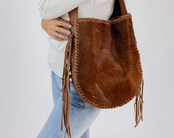 Cowhide Brown Leather Shoulder Hobo Bag with Fringe.  Women’s leather bag.  Artisan made with leather from Argentina.