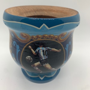 Maradona Argentina Soccer Player Wooden Yerba Mate Gourd-Cup. Hand Painted “Filete Porteño” by Argentinian Artist. Unique Gift.