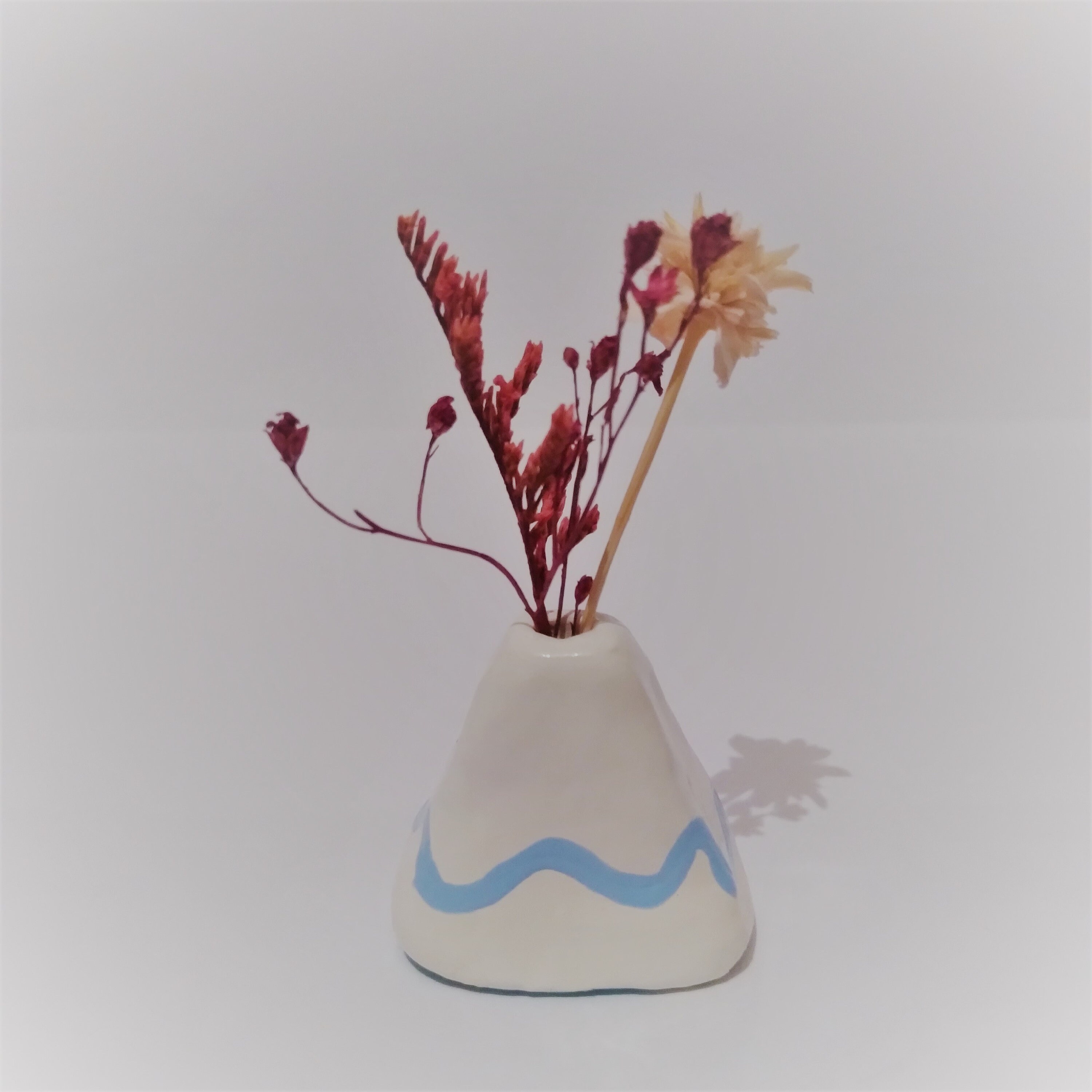 Mini Mini Vase en Argile avec Son Bouquet de Fleurs Séchées