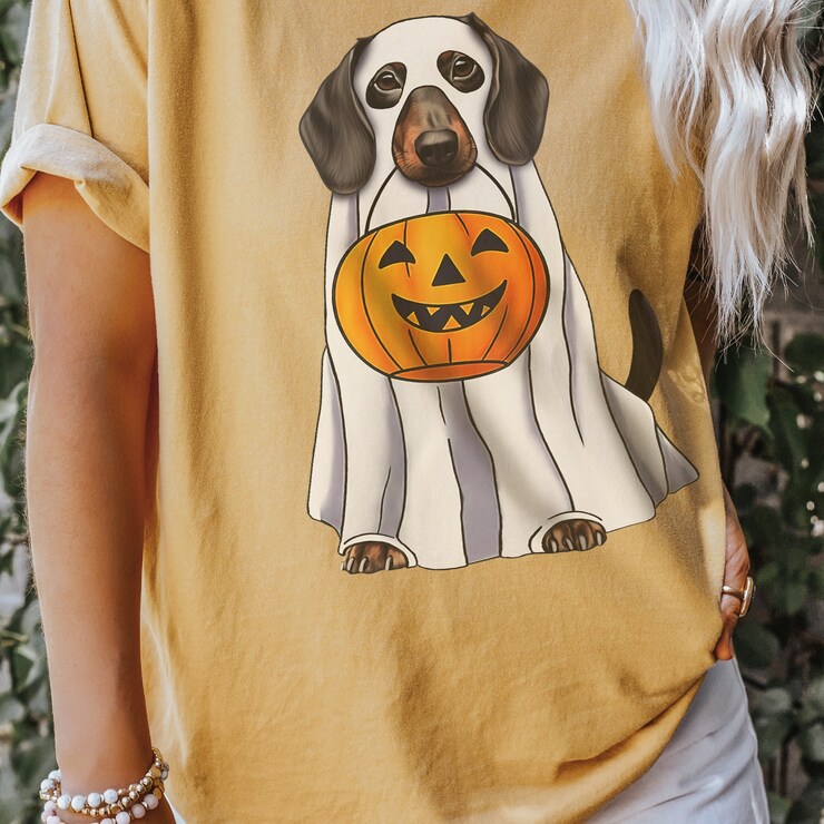 Dachshund Halloween Comfort Colors Tee | Funny Fall Halloween Wiener/Doxie Wearing A Ghost Costume With Pumpkin Basket Unisex T-Shirt
