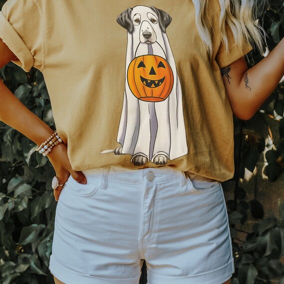 Dalmatian Halloween Comfort Colors Tee | Funny Halloween Dalmatian Wearing A Ghost Costume With Pumpkin Basket Unisex T-Shirt