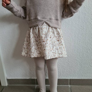 Mädchen Kleid Girlysweater Pullover mit Schößchen Pulloverkleid Waffel-Jersey beige Jersey Blume beige Größe 56-158 Bild 6