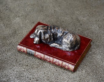 Spaniel on Book Paperweight