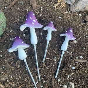 Mini clay mushrooms