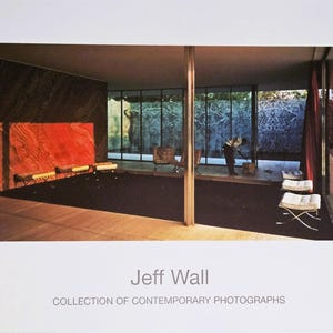 Pôster vintage "Limpeza matinal, 1999" de Jeff Wall. ©2002 Jeff Wall # Fotografia # Arte contemporânea #
