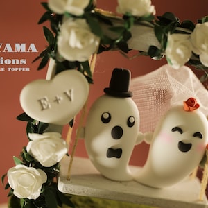 cute ghost wedding cake topper,handmade couple cake topper,custom cake topper,birthday cake topper,bride and groom cake topper,anniversary