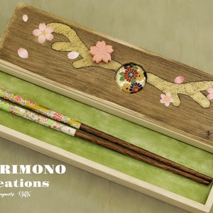 Palillos japoneses hechos a mano, regalo de cumpleaños, caja de madera pintada a mano, palillos personalizados grabados, regalos de fiesta, recuerdos de boda, C267