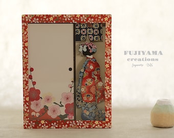Handmade Japanese Geisha Maiko Wall Art,chiyogami kimono girl wall art,Geiko Home Decor,Japan Traditional Geisha Portrait Frame Art,J301