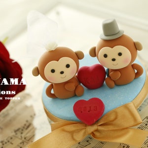 monkey couple wedding cake topper,handmade cake topper,Chiness Zodiace cake topper,custom cake topper,bride and groom cake topper