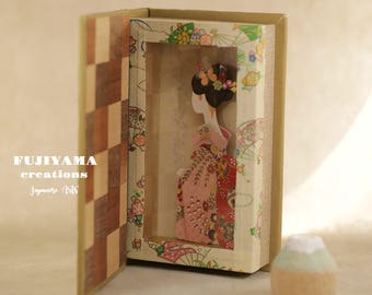 Handmade Japanese Geisha Maiko Wall Art,chiyogami kimono girl wall art,Geiko Home Decor,Japan Traditional Geisha Portrait Frame Art,J317
