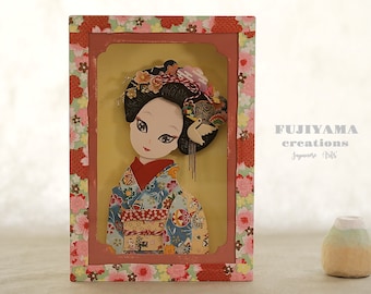 Handmade Japanese Geisha Maiko Wall Art,chiyogami kimono girl wall art,Geiko Home Decor,Japan Traditional Geisha Portrait Frame Art,J306