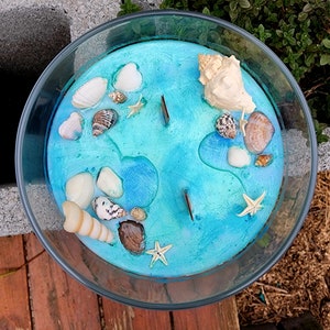 Beach and seashell candle, beachy candle, candle with seashells, ocean candle, beach house decoration, tropical candle, beach lover gift