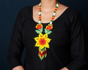 Fleur jaune, collier ukrainien, collier de perles Gerdan avec motif national ukrainien en ukrainien traditionnel, avec boucle d'oreille gratuite