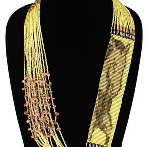Cheval équestre Western Magnifique collier unique perlé à la main Classique / Africain / collier handmad / beau / coloré / collier, avec boucle d’oreille