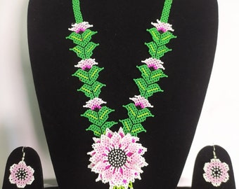 Fleur rose, collier ukrainien, collier de perles Gerdan avec motif national ukrainien en ukrainien traditionnel, avec boucle d'oreille gratuite