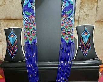Collier de perles paon, collier ukrainien, collier de perles gerdan avec motif national ukrainien en ukrainien traditionnel, avec boucle d'oreille
