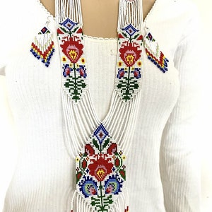 Ukrainische Gerdan, Traditionelle Halskette, Perlenkette handgemacht, Perlenkette, ukrainischer Schmuck, lange Halskette Flok Ukrainische Nackkette, mit Ohrringen