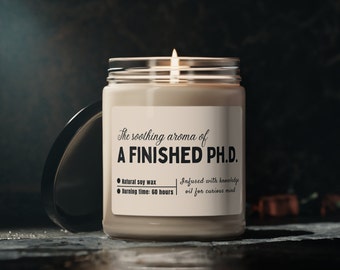 Aroma von fertigen Phd Aroma Öko Reisekerze | Dissertationsarbeit lustiges Geschenk, Doktorandengeschenk, Doktorandengeschenk, lustige Sojakerze