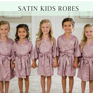 childrens satin dressing gown Sara's Girls White Satin Robe S / White / Flower Girl
