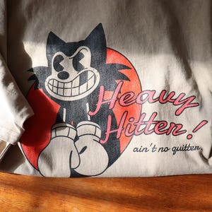 Heavy Hitter Vintage Cat T-shirt, retro boksen grafisch T-shirt, grappige cartoon streetwear, uniseks cadeau voor boksers, Comic Fighter Cat Tee