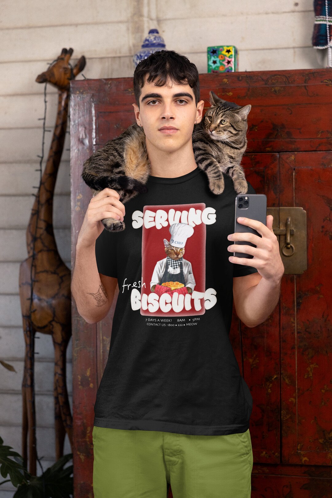 Cat Biscuit Tshirt, Kitty Biscuits, Silly Cat Shirt, Foodie Cat Tee, Funny Baking Cat Tshirt