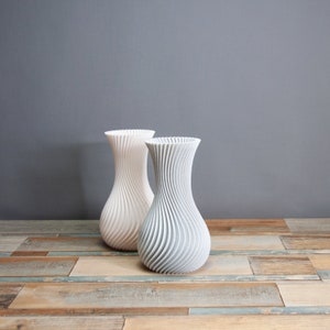 Moderne Wirbelvase, 3D gedruckte Vase, originelles Wohndekor, Geschenk für sie, umweltfreundlich, Muttertagsgeschenk, Vase im nordischen Stil Bild 2