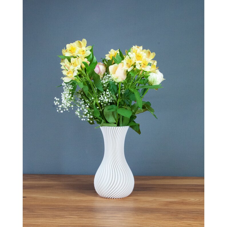 Moderne Wirbelvase, 3D gedruckte Vase, originelles Wohndekor, Geschenk für sie, umweltfreundlich, Muttertagsgeschenk, Vase im nordischen Stil Bild 8