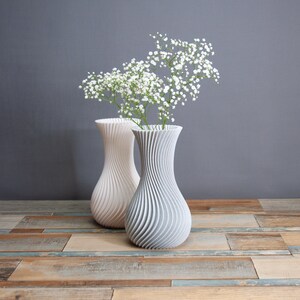 Moderne Wirbelvase, 3D gedruckte Vase, originelles Wohndekor, Geschenk für sie, umweltfreundlich, Muttertagsgeschenk, Vase im nordischen Stil Bild 3