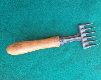 Vintage Large GILCHRIST No. 50 Ice Pick Chipper, 5 Prong Ice Chipper - circa early 1900's